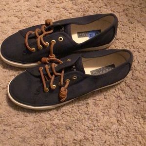 Sperry Canvas Sneakers